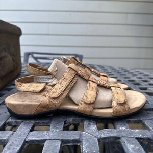 Vionic Amber Size 9 Adjustable Slingback Sandal Gold Cork Arch Support Shoe